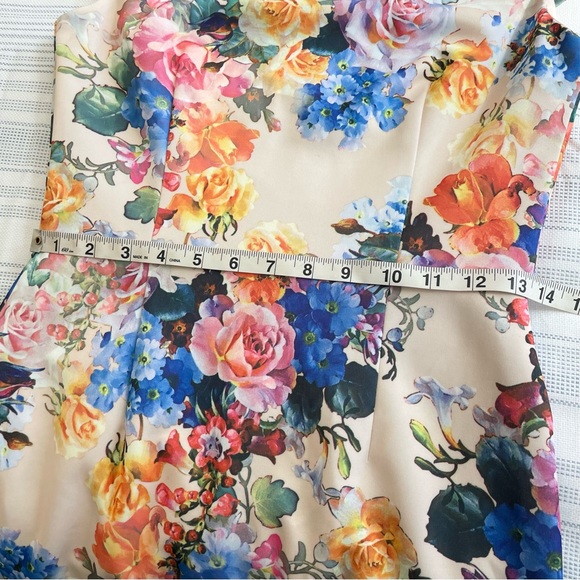 Betsey Johnson Spring Floral & Roses Short Sleeved Sheath Dress Colorful Sz 4 - Picture 15 of 16